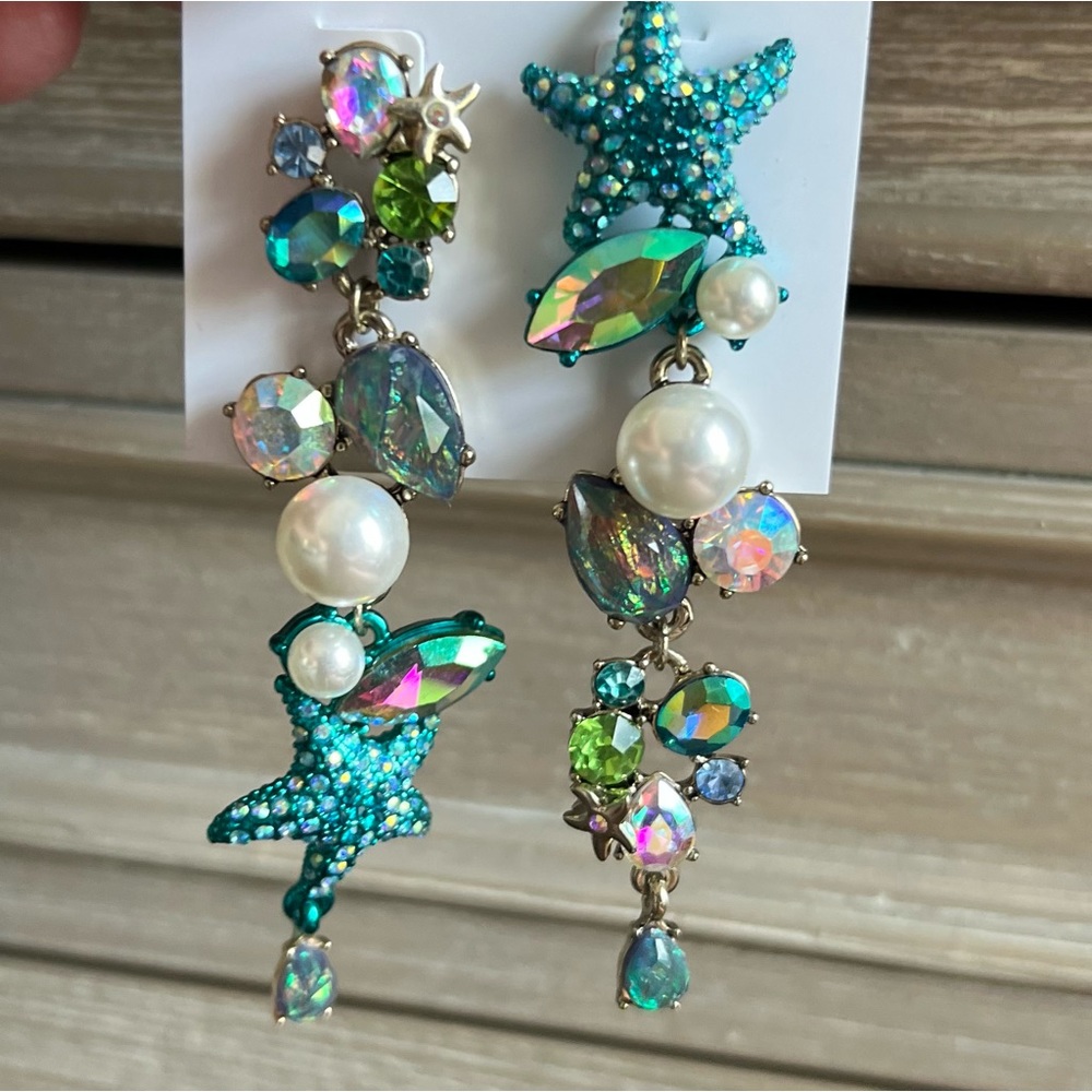 Betsey Johnson starfish, pearls and teals crystals long pierced earrings.